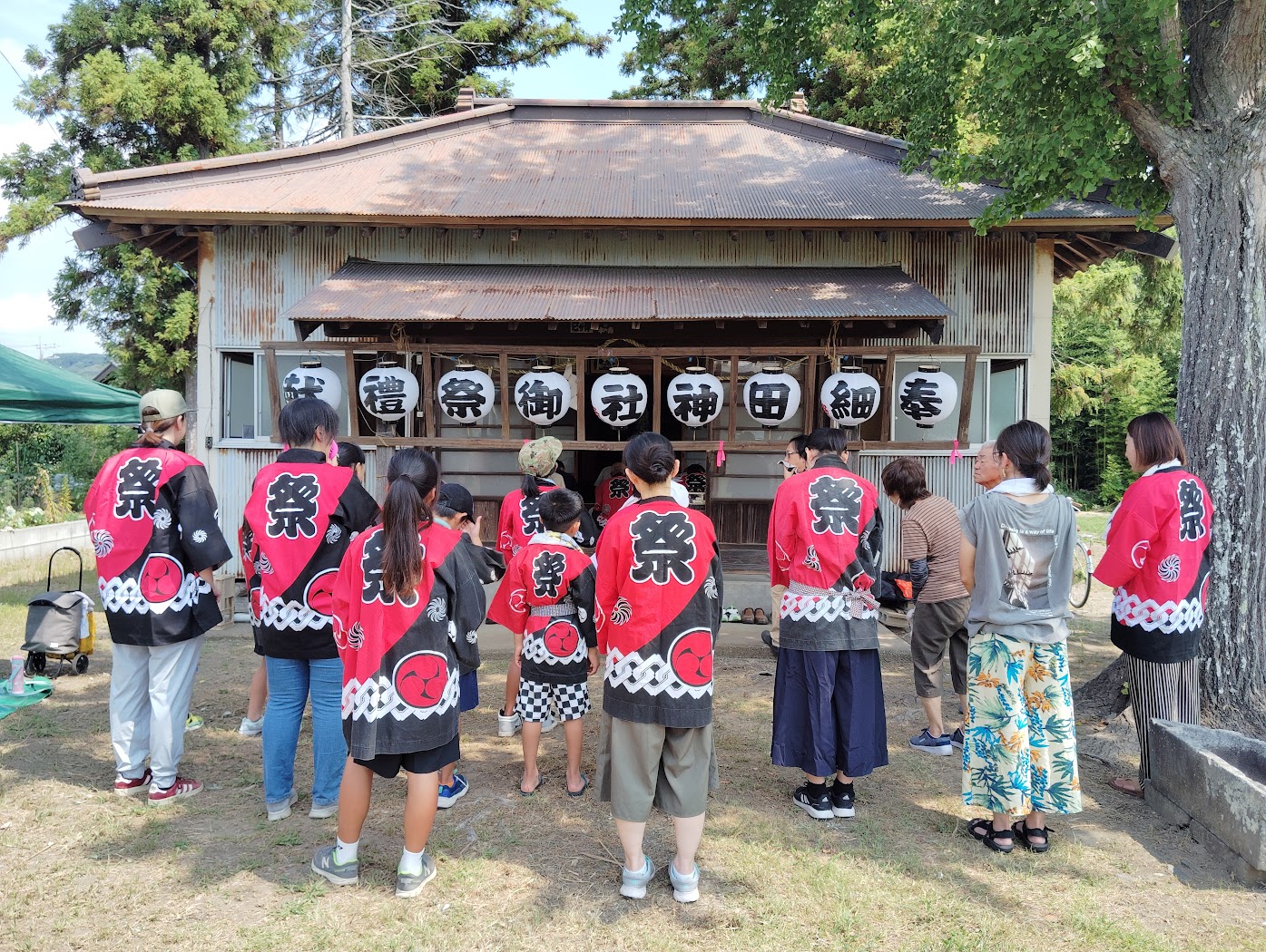 【荘川村の祭礼と民謡】 荘川村の祭礼と民謡 荘川村の民俗音楽 （岐阜県） / 古本、中古