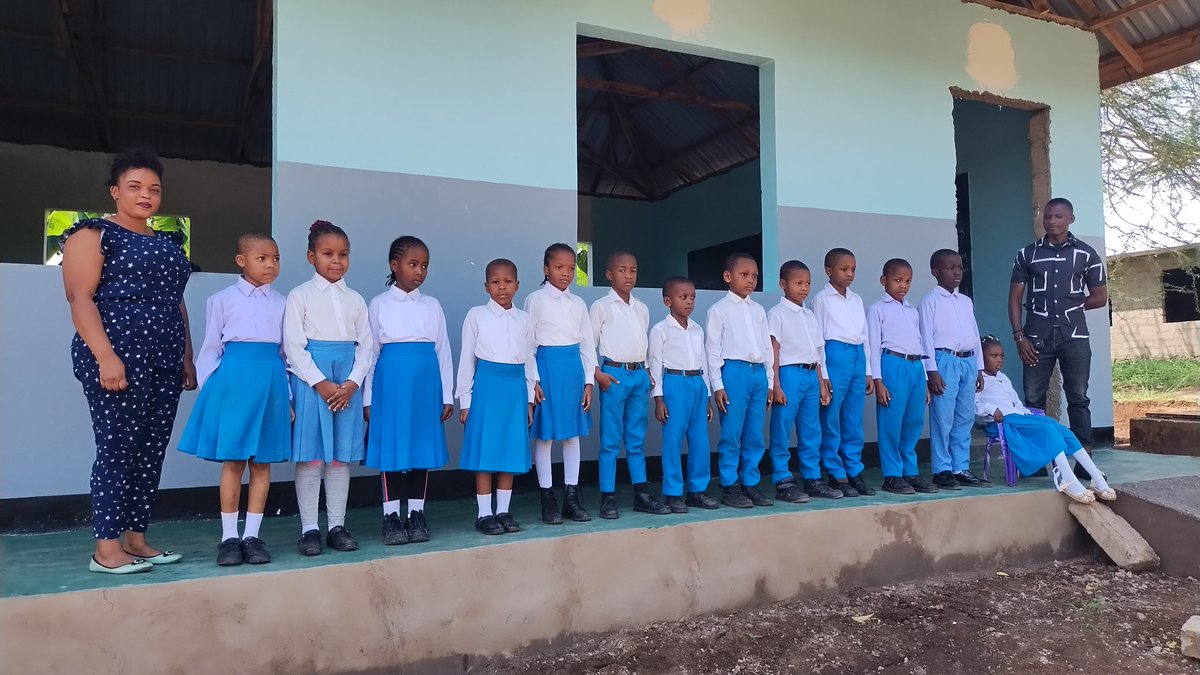 FreeGenerationA's tweet image. Finally We are Home ..!!
We made it 
#TheChoosenGeneration 
#WeAreFreeGeneration