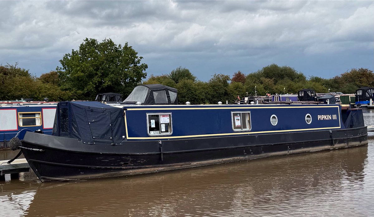 📯 FOR SALE 📯

Pipkin III is a 44ft Cruiser style narrowboat built in 2007 by East West Marine.

Guide price: £42,950

For more information on Pipkin III and would like to book a viewing click on the link 👇👇👇👇

🔗 venetianmarina.pulse.ly/aq5kd241fb

📞 01270 528251