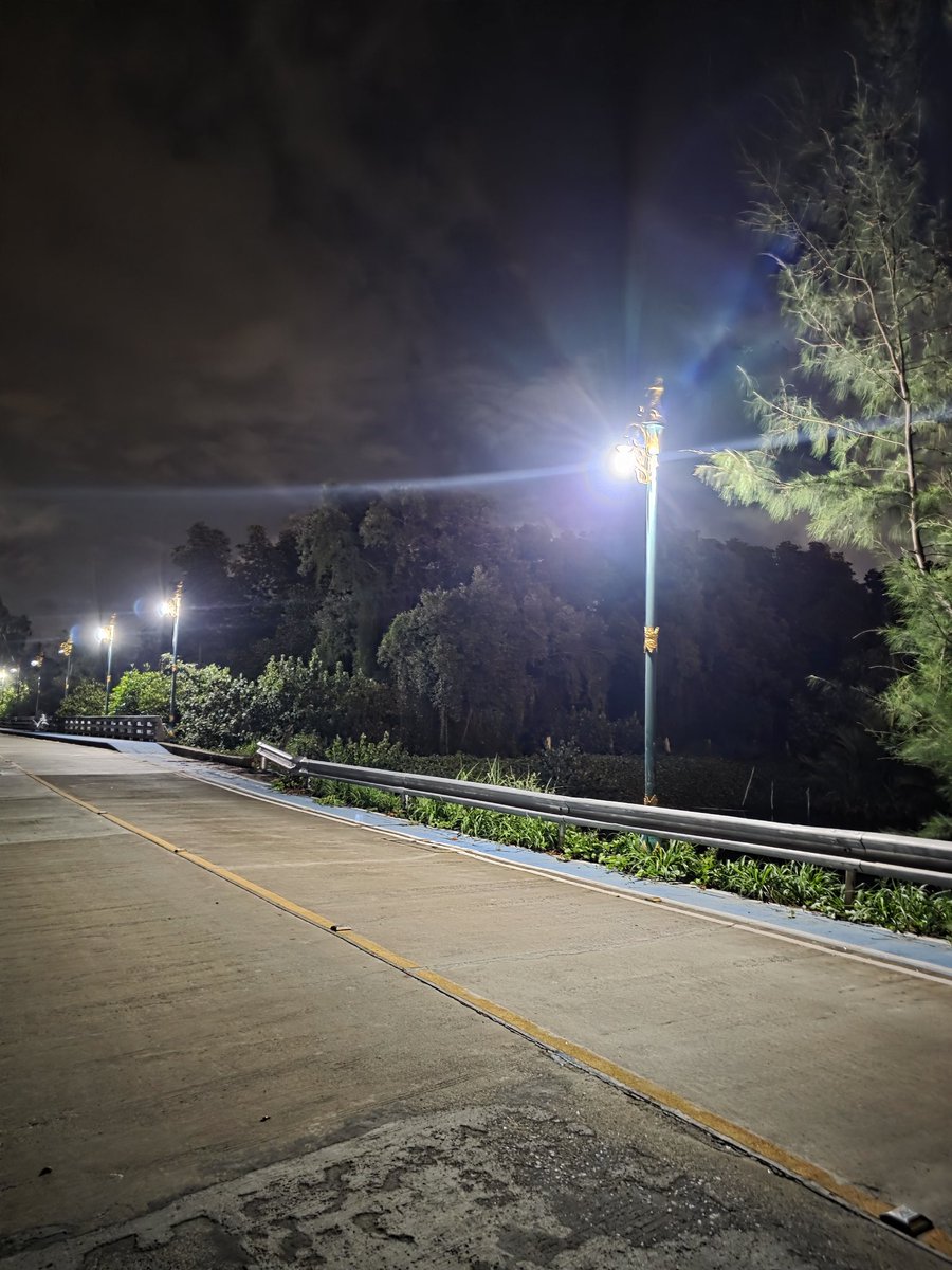 มาเซอเวย์ที่เที่ยวแต่สงสัยมาดึกไปเงียบเลย #ระยองfwb #สะพานไม้ระยอง #ระยองนัดเย็ด #เอ้าดอร์ระยอง