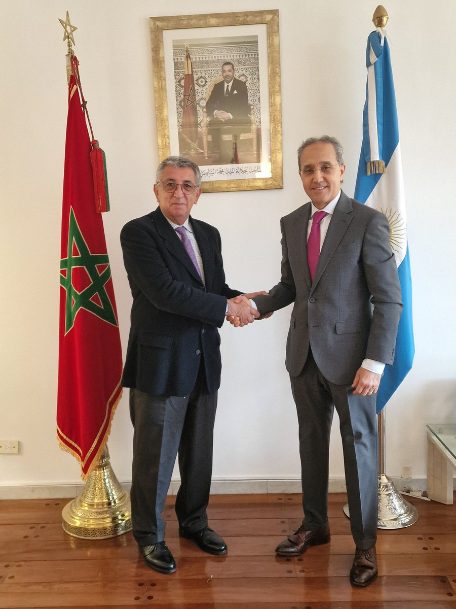 El Embajador de SM el Rey 🇲🇦 Sr. Fares Yassir ha mantenido una reunión con el Titular de la Oficina Anticorrupción 🇦🇷
Sr. Alejandro Melik, para examinar las oportunidades de  cooperación en la materia entre los dos países.
<a href="/OA_Argentina/">Oficina Anticorrupción</a>