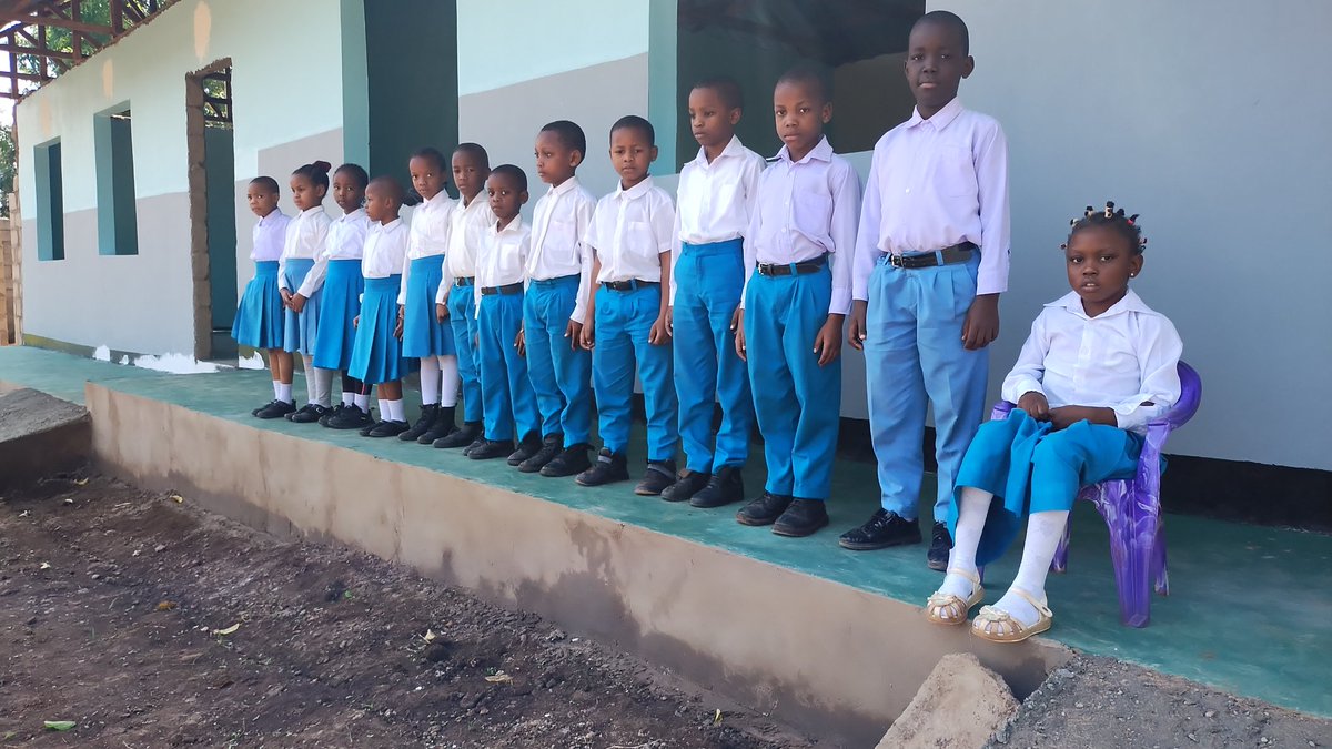 FreeGenerationA's tweet image. Finally We are Home ..!!
We made it 
#TheChoosenGeneration 
#WeAreFreeGeneration