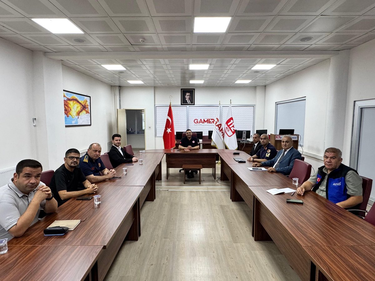 Acil Çağrı hizmetlerinin daha etkin, verimli ve hızlı bir şekilde vatandaşlarımıza sunulması için Kurum Birim sorumluları ile toplantımızı gerçekleştirdik.