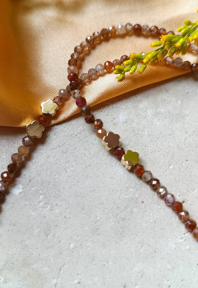 нове мамине намисто 🏵️

природній циркон і позолочена люкс фурнітура 
850 грн
в єдиному екземплярі