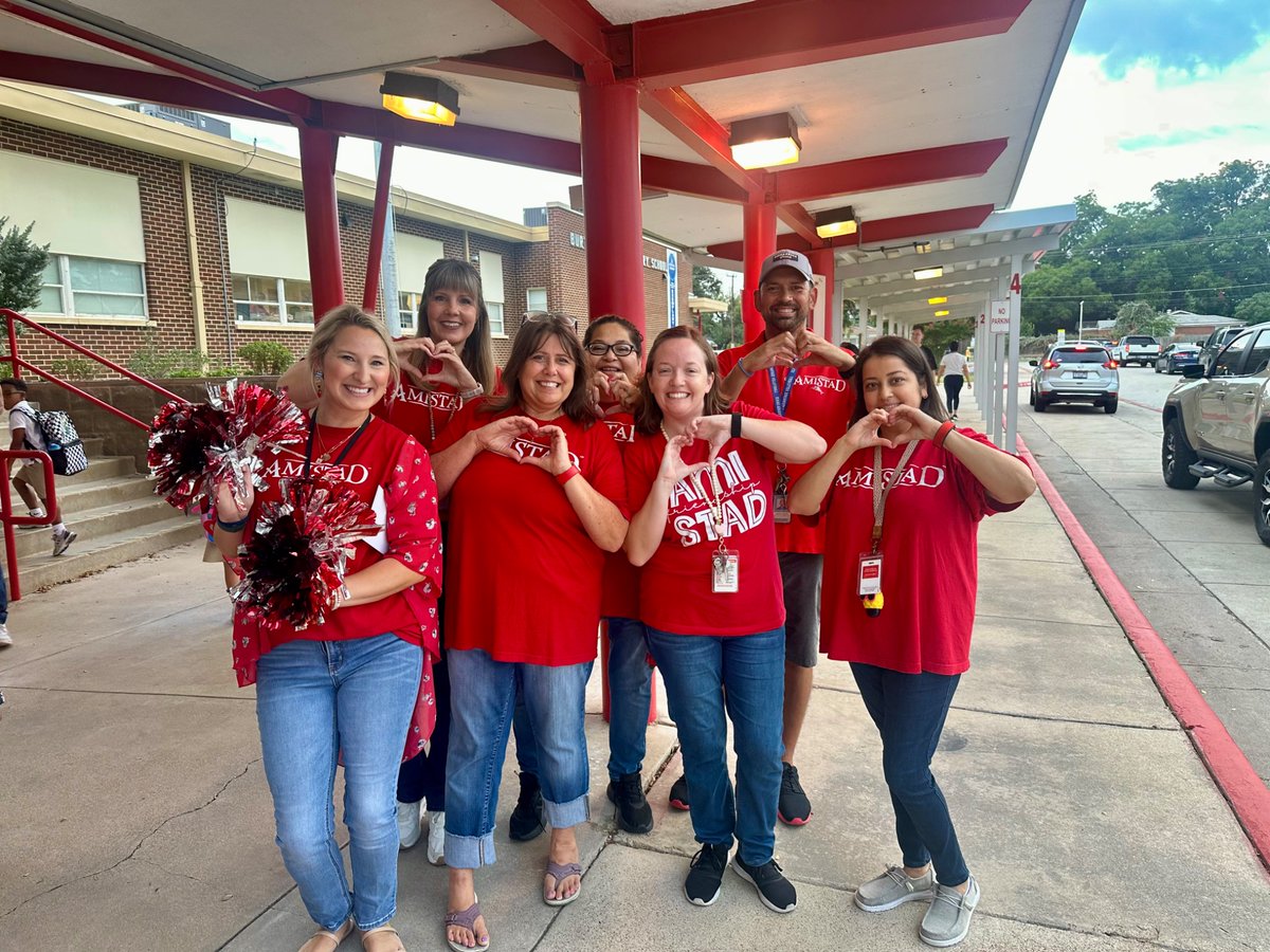 Burton Hill Elementary School (@burtonhillfwisd) on Twitter photo House Amistad greeted our <a href="/BurtonHillFWISD/">Burton Hill Elementary School</a> Buffaloes this morning! Best way to start the day! House Amistad greeted our <a href="/BurtonHillFWISD/">Burton Hill Elementary School</a> Buffaloes this morning! Best way to start the day!