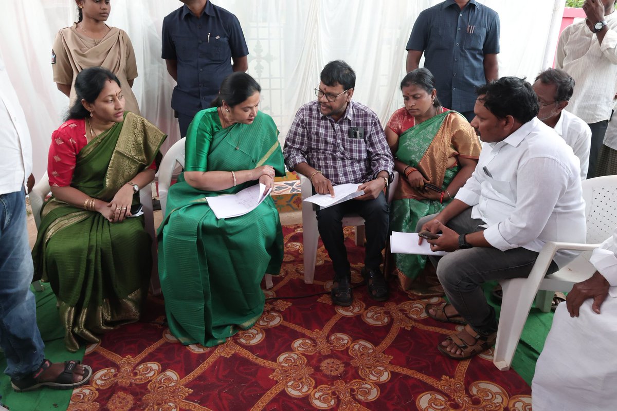 Prashanthi_VPR's tweet image. పీ 4 కార్యక్రమంలో భాగంగా బుచ్చిరెడ్డిపాలెం మండలం 20వ వార్డు, రామచంద్రపురం ఎస్టీ కాలనీని దత్తత తీసుకోవడం జరిగింది. ఈ సందర్భంగా ఈ రోజు గ్రామాన్ని సందర్శించి, అభివృద్ధి కార్యక్రమాలపై ప్రత్యేక దృష్టి పెట్టాలని సంబంధిత అధికారులు మరియు సచివాలయ సిబ్బందికి తెలియజేయడం జరిగింది. 

#P4Model…