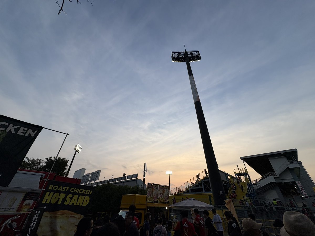 黄色いユニ着た子供達には
良い夏休みになったと思い
気持ちを鎮める。
＃柏浦和