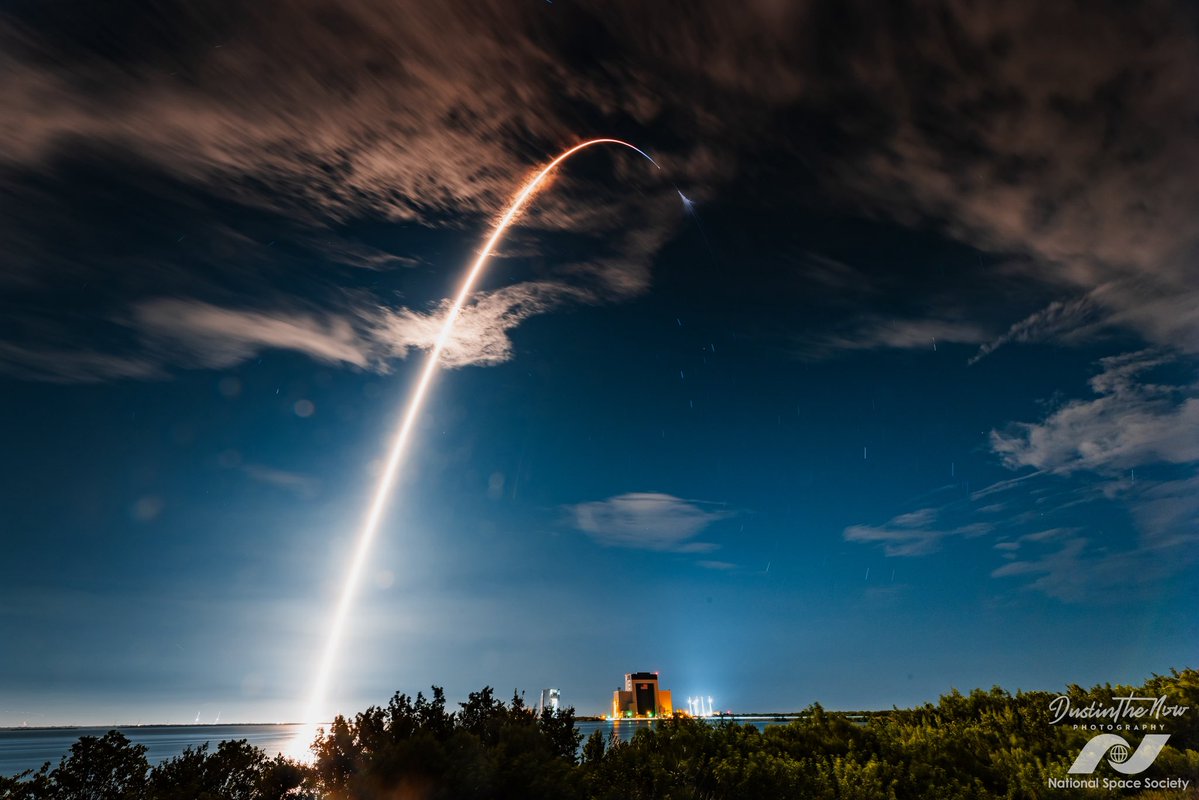 Dustin Smith (@dustinthenow) on Twitter photo SpaceX Falcon 9 streaks off into the night sky! Launched at 11:50 PM ET last night (Aug 21), the X-37B is now on its way for another groundbreaking mission. #SpaceX <a href="/SpaceX/">SpaceX</a> <a href="/SpaceForceDoD/">United States Space Force</a> ๐ธ by me for <a href="/nss/">National Space Society</a> SpaceX Falcon 9 streaks off into the night sky! Launched at 11:50 PM ET last night (Aug 21), the X-37B is now on its way for another groundbreaking mission. #SpaceX <a href="/SpaceX/">SpaceX</a> <a href="/SpaceForceDoD/">United States Space Force</a> ๐ธ by me for <a href="/nss/">National Space Society</a>