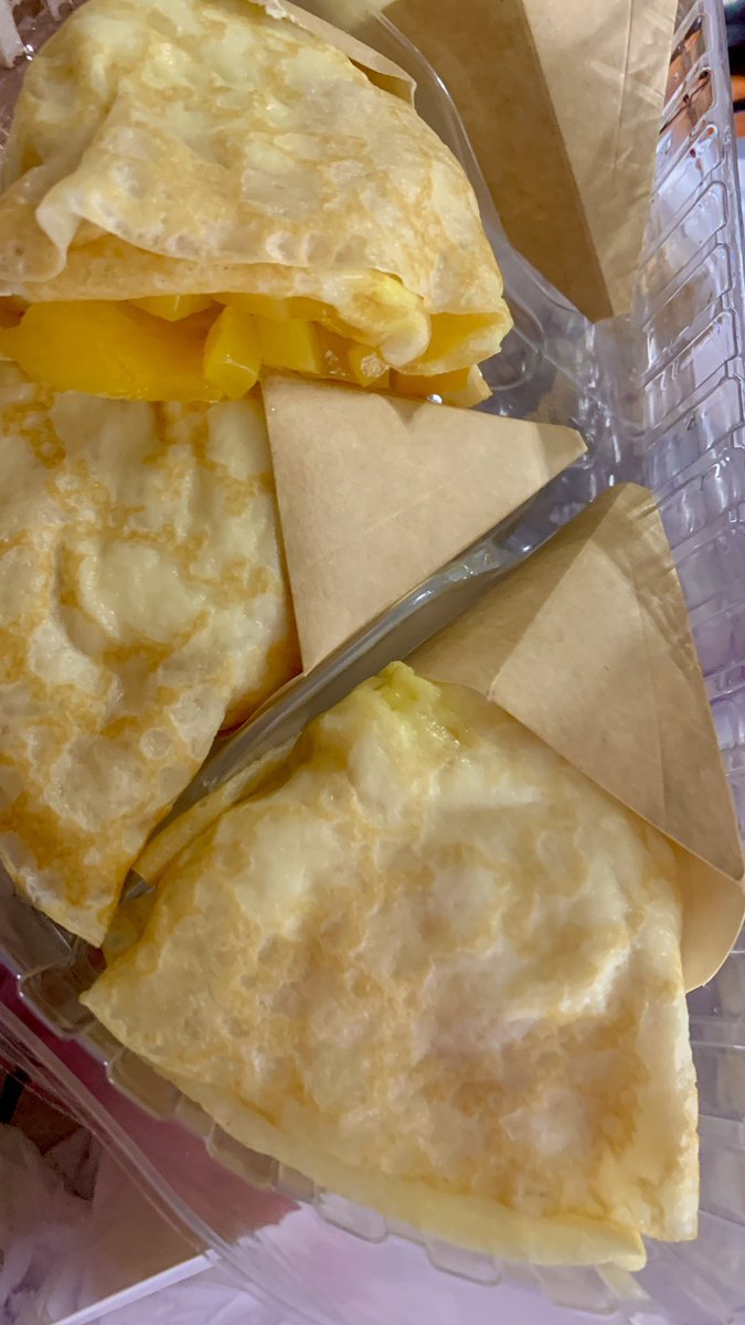 me and my crepes🤗