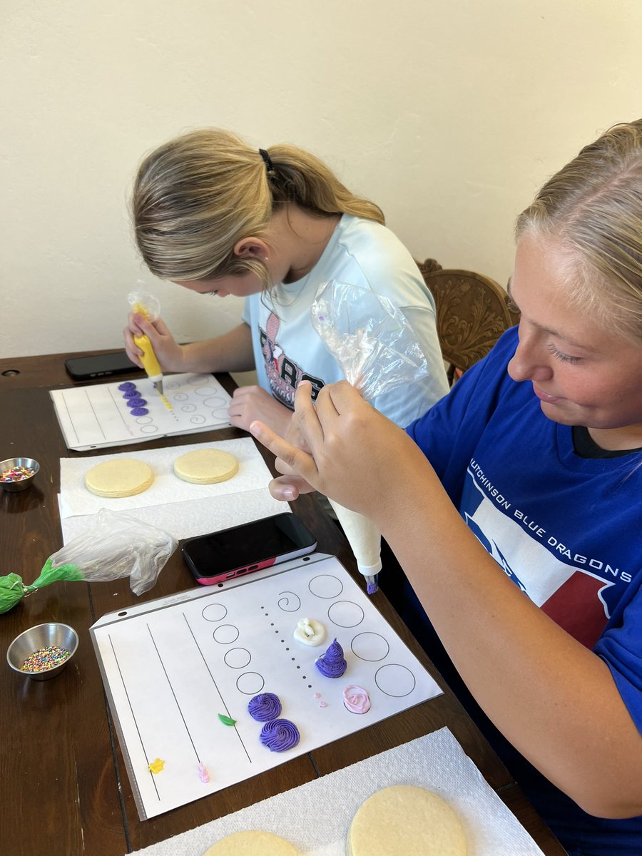 Cookie decorating fun!

#trynewthings #breathefire