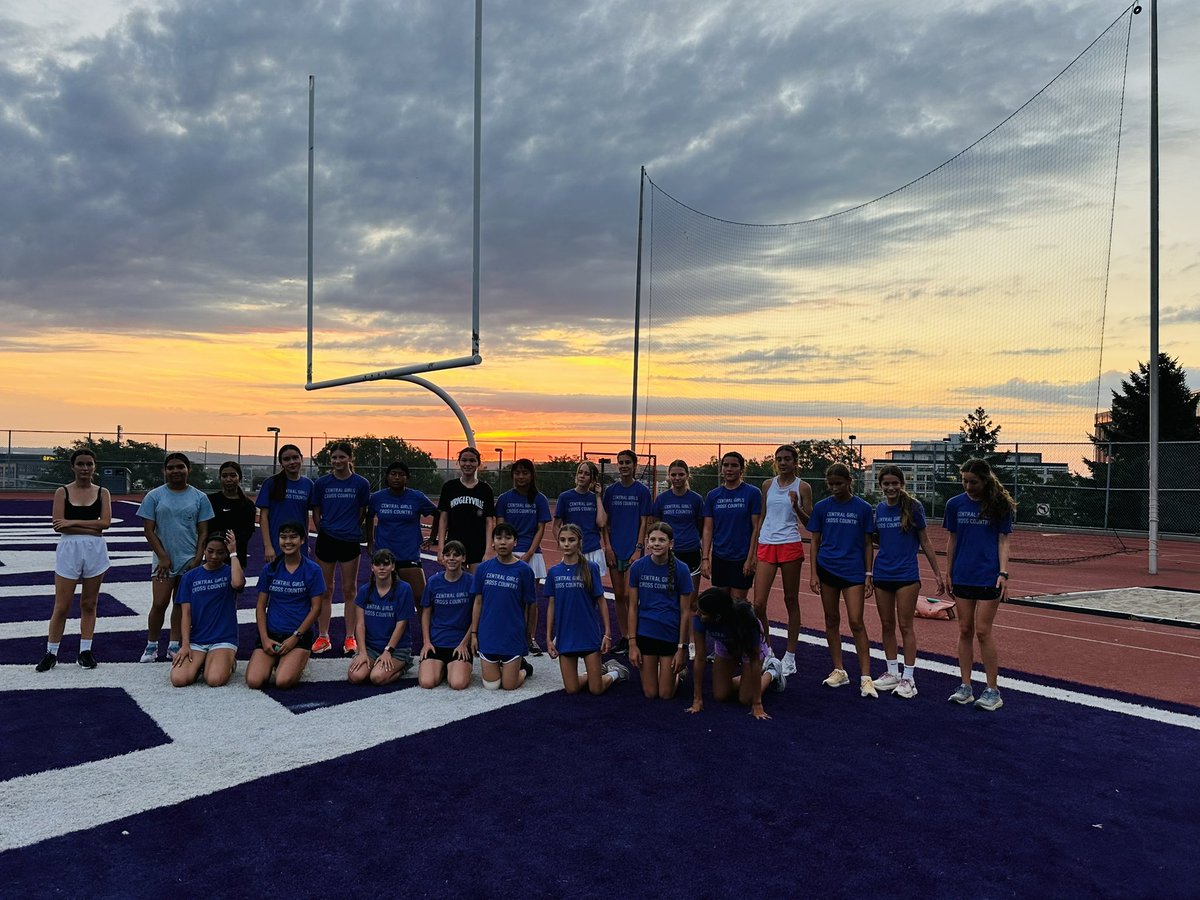 Finished our 2nd week of GXC. We love our early morning workouts! 🦅