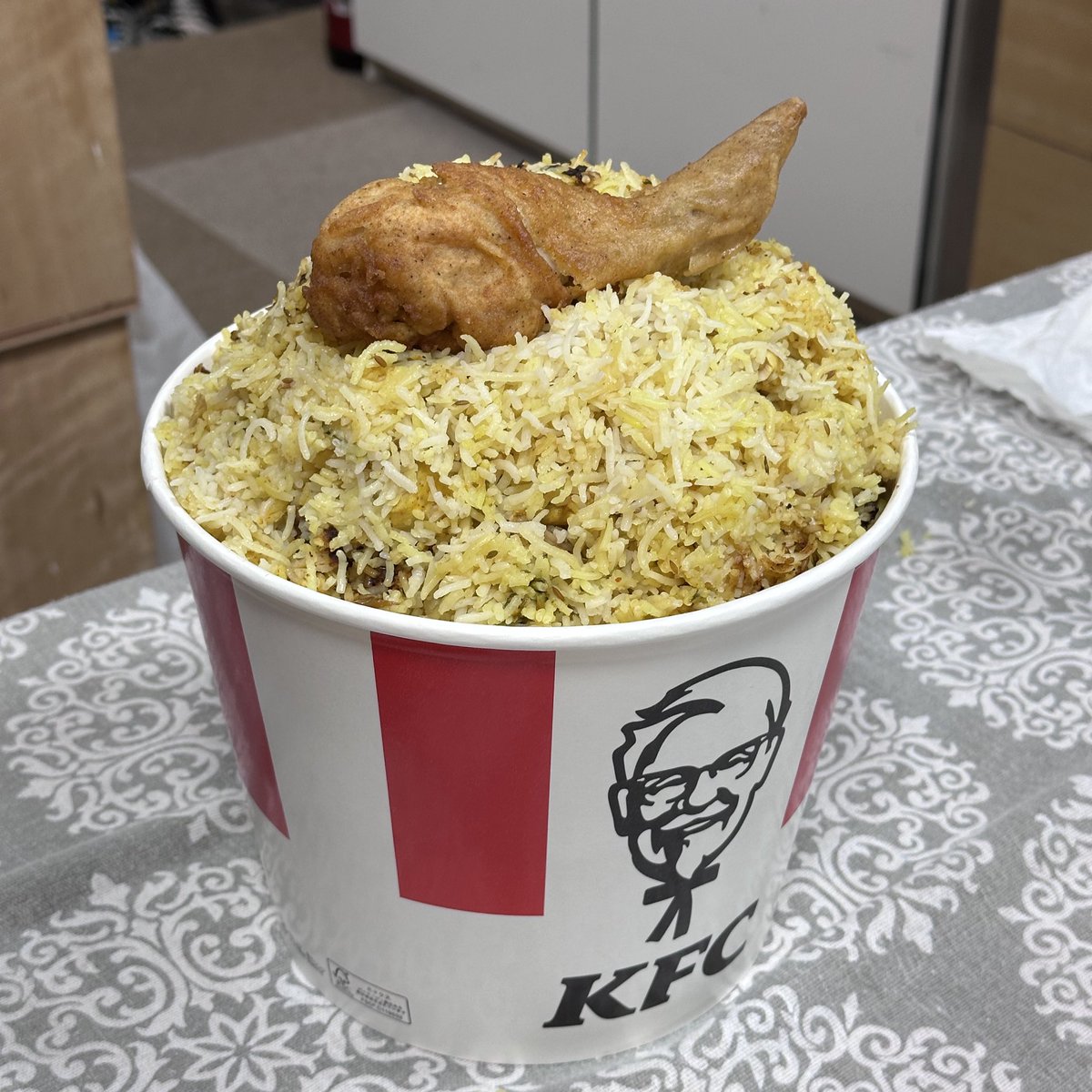 namaste_cooking's tweet photo. インドのKFCビリヤニを日本で食べてみたい人はリポスト！ https://t.co/O52BKqa0im
