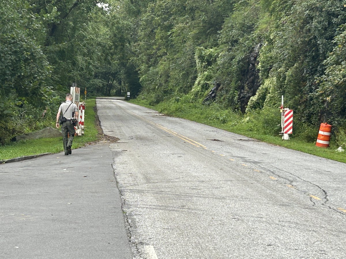WLOS_13's tweet photo. BREAKING: A section of the Blue Ridge Parkway that leads to popular destinations like Mount Pisgah has officially reopened. https://t.co/9ccfkQRAdi https://t.co/jsyawv0POk