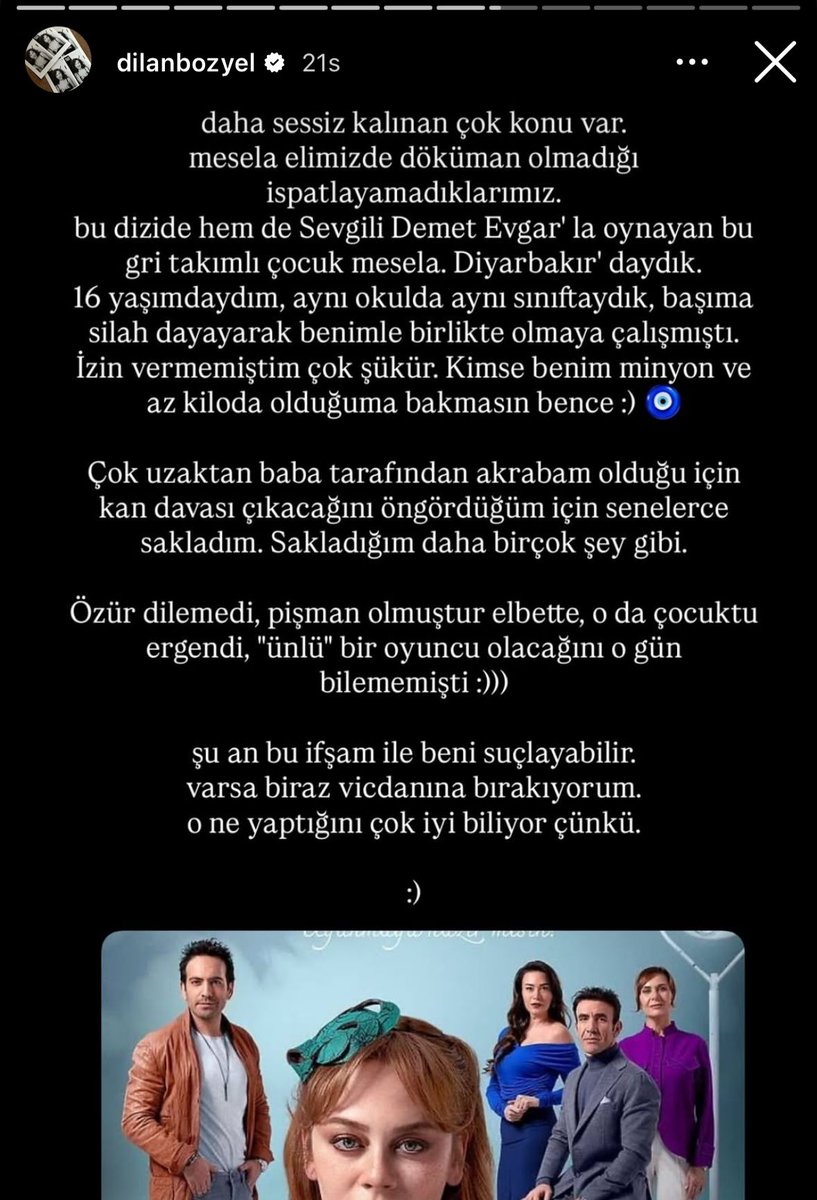 populicc's tweet photo. Fotoğraf sanatçısı Dilan Bozyel, oyuncu Mehmet Yılmaz Ak hakkında konuştu.

"16 yaşındaydım, aynı okulda aynı sınıftaydık. Başıma silah dayayarak benimle birlikte olmaya çalışmıştı." https://t.co/UMJms2nysb