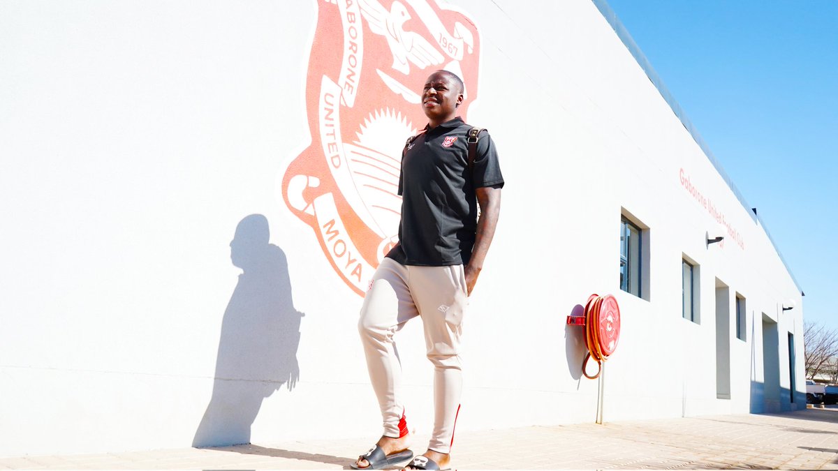 The boys arrive for match-day💪⚽️

#SunbetBotswana 
#BankGaborone 
#HomeOfChampions 
#NilDesperandum