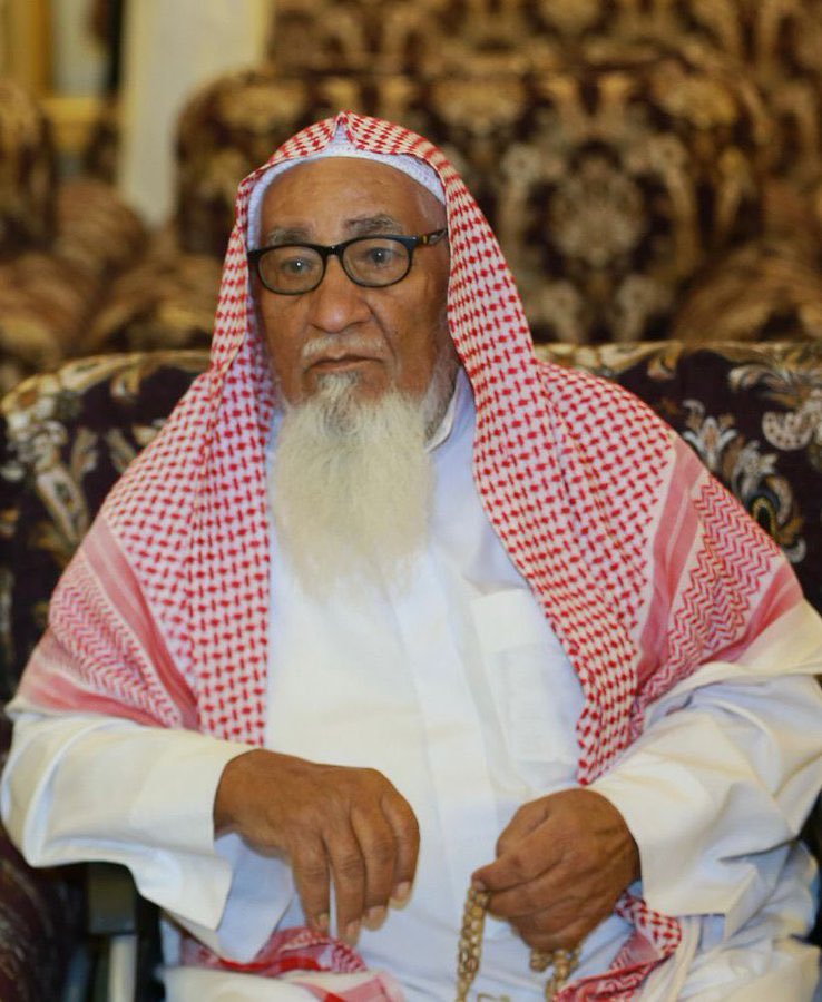 رحم الله العم : سالم بن عيد بن غمزه رحمة واسعه ، وأسكنه فسيح جناته وجعل ما أصابه في الدنيا رفعة لدرجاته في الآخرة.
نسأل الله أن يجعل قبره روضة من رياض الجنة وأن يسكنه الفردوس الاعلى.

#سالم_بن_عيد_بن_غمزه