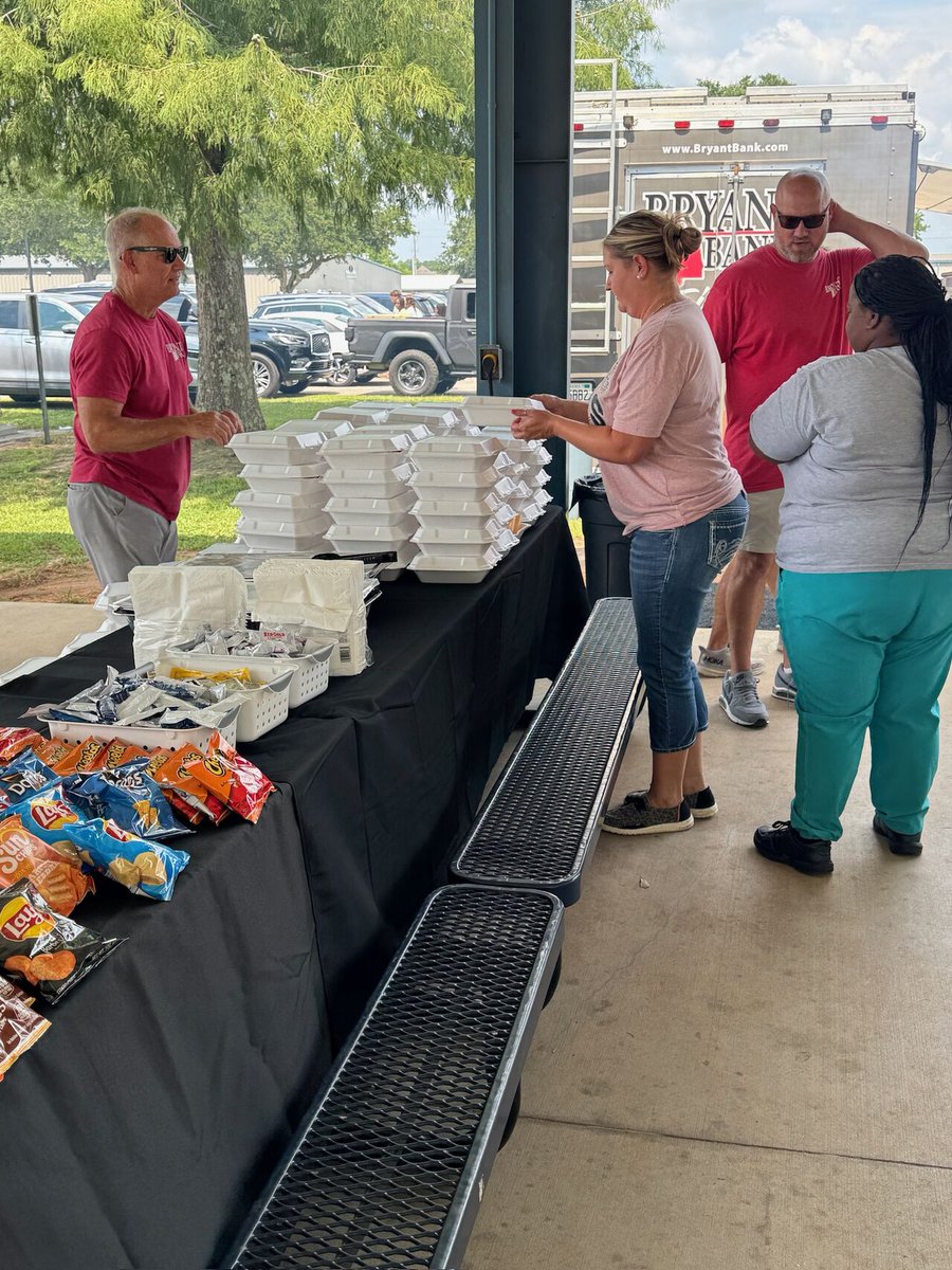 Bryant Bank tweet media