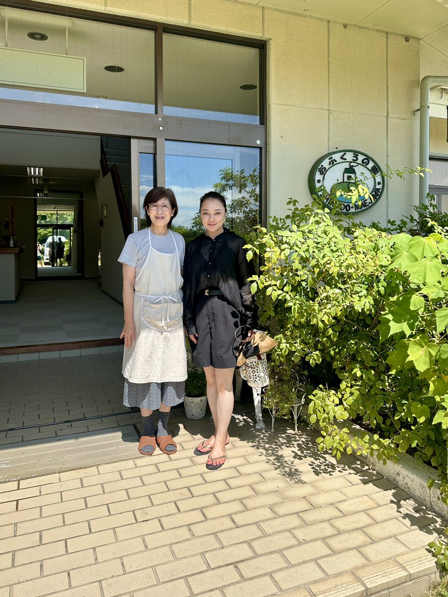 昼☀️前島サイクリング🚴
おふくろの家　にてランチ

真鯛まるまる1匹のお造り、ヒラメの昆布締め
定食の鯛の唐揚げ甘酢がけも最高でした