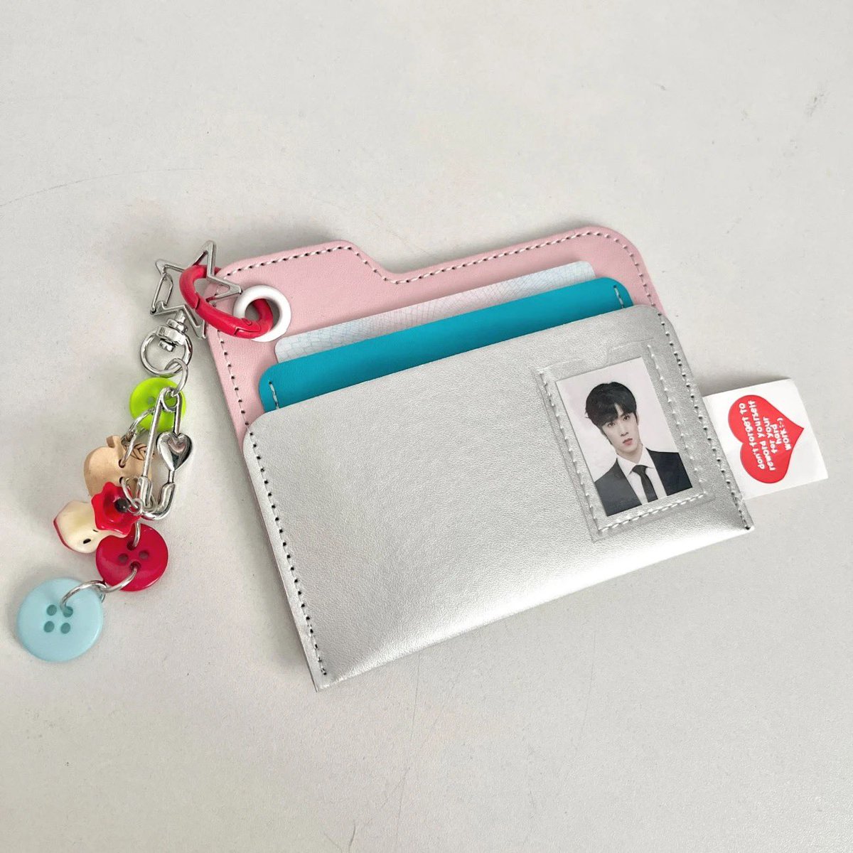 enhaultz's tweet image. wts lfb | #redstringlapags 

wallet card holder
☆ ₱105 ea + minimal isf once onhand 

doo: 08.30
dop: 08.30 (50% / full) 
         rb: 09.15 

feta under box 6 | read carrd on bio 
pic 2-4 actual photos from review~ 

reply / dm mine + code + qty~