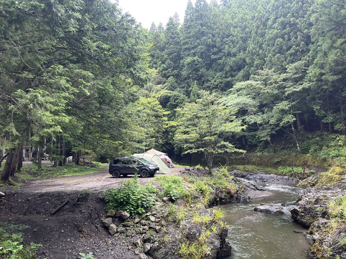 kekke1024's tweet photo. 夏休み終わってしまったなぁ、、、

キャンプ行って
夜大雨だったけど翌朝カラッと晴れて
ラジコンして
川入って

最高😀

中古テントボロボロなってきたからそろそろ新しいのが欲しいなー https://t.co/ACgvJoHj8J