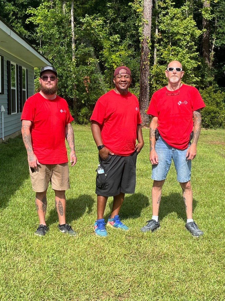 HFHBerkeley's tweet photo. Thank you American Landmark for your work on Hutchinson Lane yesterday! We loved having you!

For more information on volunteering with us, visit https://t.co/6rtOHomYiG. https://t.co/vAxuu87fTW