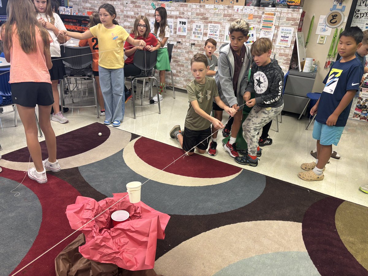 EmmettMichele's tweet photo. First designing dolphins of the year! Volcanology challenge! Great teamwork! @lisdgt @LISDSTEM #donaldstem https://t.co/zhmxpaTnnB
