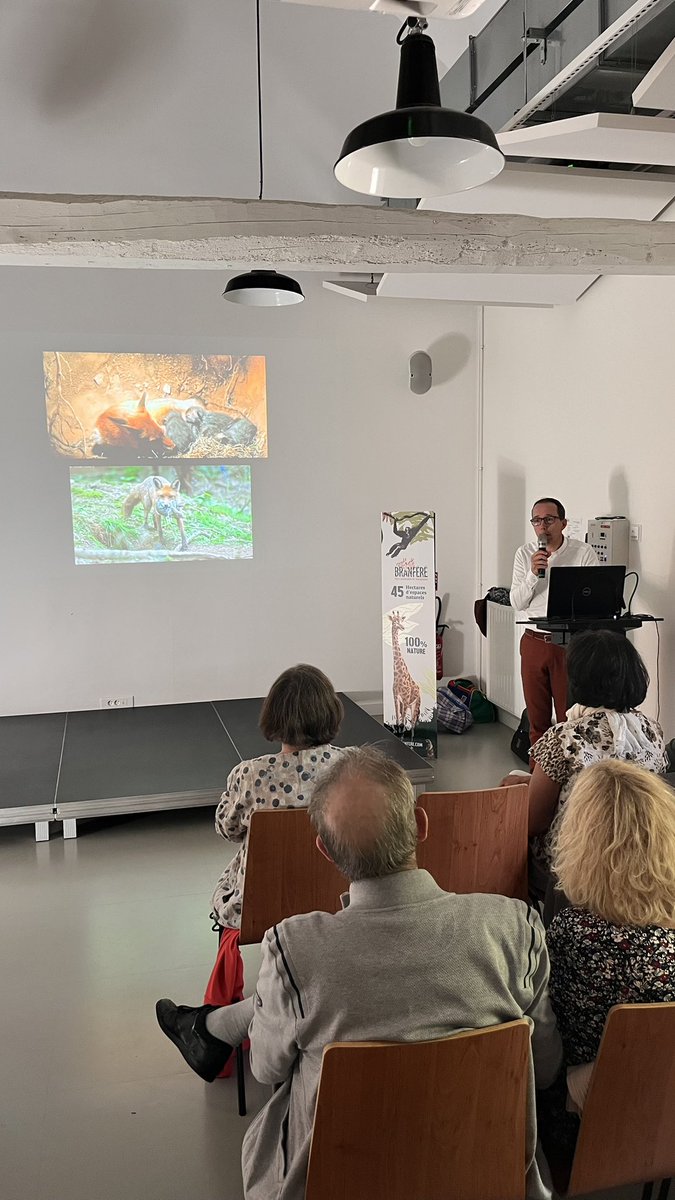 Nicolas Dubois, spécialiste de l’histoire des animaux, nous parle de l’intelligence du renard. 🦊 
À suivre également en direct sur la chaîne Youtube du Parc animalier de Branféré !
