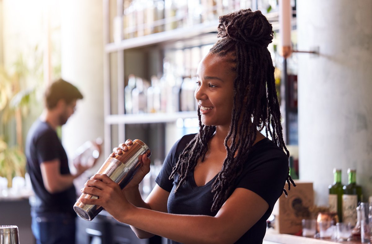 Don’t miss your chance to spotlight the stars of hospitality with the Society Insurance Staff Appreciation Award during dsm Restaurant Week.

🏅 $250 awarded to one Front of House and one Back of House winner
Nominate your standout team member today → ow.ly/hhRc50WKhik