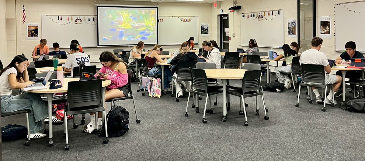 Our Peer Tutor Crew is ready and waiting for you! Drop by any time from 7:20-3:10 if you need some extra help. We can’t wait to see you!  Let’s make 2025-26 the best school year yet🧡