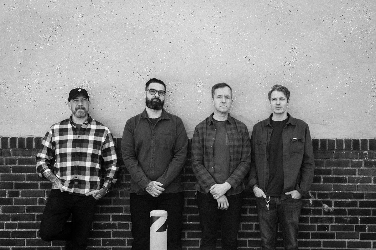 part_time_pr's tweet image. New Music Friday bb!!!! We’ve got new music from Banquets for the first time in a decade. Listen to “Episodes” now.