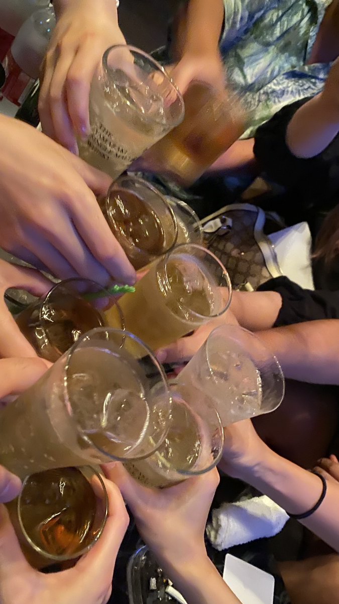 BARでらでら (@deraderabar) on Twitter photo jokerさん来ました!!
<a href="/joker_event_/">Joker</a> 
本日はパセリさんバースデーイベント🎉
みんなでお祝いします! jokerさん来ました!!
<a href="/joker_event_/">Joker</a> 
本日はパセリさんバースデーイベント🎉
みんなでお祝いします!