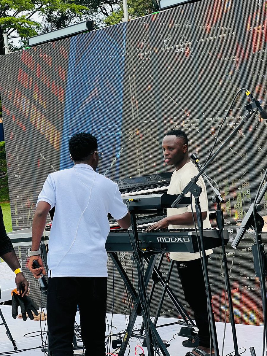 Sound check done 👍
Now let the games begin officially 🎤
#TpaulLiveInConcert
