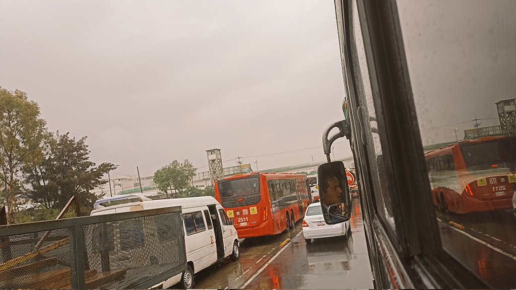 *Denuncias Zona Arenales caracol ampliación etc..* (@denuncia_vca) on Twitter photo De nuevo tránsito detenido en río Churubusco col. Cuchilla pantitlan ala altura de calle 1 <a href="/A_VCarranza/">Alcaldía Venustiano Carranza</a> dirección centram pantitlan <a href="/OVIALCDMX/">OVIAL_SSCCDMX</a> <a href="/jeferadar/">Jefe Radar</a> <a href="/MetrobusCDMX/">Metrobús CDMX</a> <a href="/UCS_GCDMX/">Unidad de Contacto del Secretario SSC CDMX</a> <a href="/ORTCDMX/">Organismo Regulador de Transporte</a> <a href="/Sitramytem/">X</a> transporte de <a href="/SEMOV_Edomex/">Secretaría de Movilidad GEM</a> circulando por calle 1 y calle 2 cuchilla pantitlan De nuevo tránsito detenido en río Churubusco col. Cuchilla pantitlan ala altura de calle 1 <a href="/A_VCarranza/">Alcaldía Venustiano Carranza</a> dirección centram pantitlan <a href="/OVIALCDMX/">OVIAL_SSCCDMX</a> <a href="/jeferadar/">Jefe Radar</a> <a href="/MetrobusCDMX/">Metrobús CDMX</a> <a href="/UCS_GCDMX/">Unidad de Contacto del Secretario SSC CDMX</a> <a href="/ORTCDMX/">Organismo Regulador de Transporte</a> <a href="/Sitramytem/">X</a> transporte de <a href="/SEMOV_Edomex/">Secretaría de Movilidad GEM</a> circulando por calle 1 y calle 2 cuchilla pantitlan