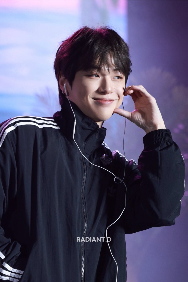 250822 KANGDANIEL FANMEETING IN HANGZHOU
- Preview

#강다니엘 #KANGDANIEL
#姜丹尼尔 #カンダニエル #คังแดเนียล