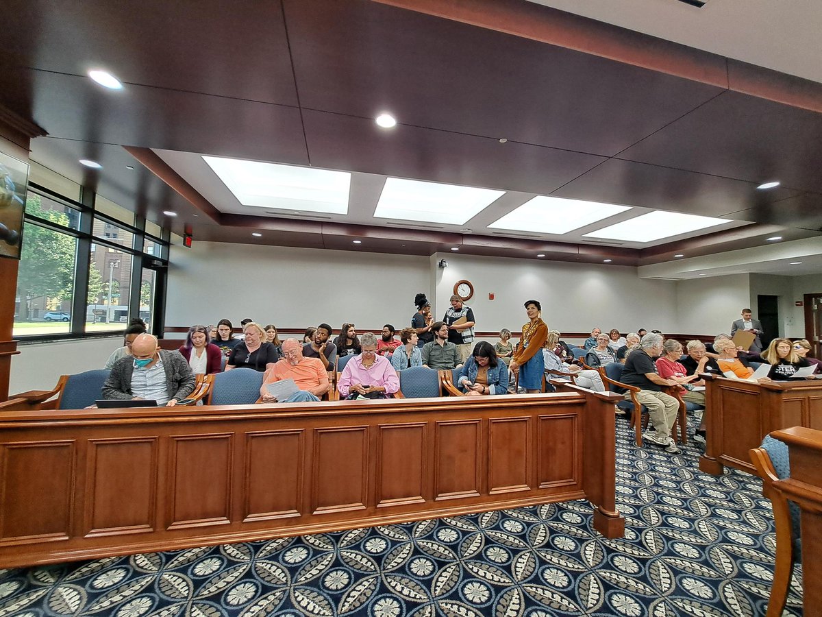 VotersNotPoliticians tweet media