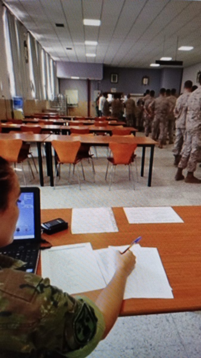 IGE_ET's tweet photo. En la Operación LCIF2025 militares del 2º Bon del TEAR con base en San Fernando (Cádiz), que realizan patrullas de vigilancia y disuasión en las provincias de Salamanca y Ávila, están siendo apoyados en el Acuartelamiento General Arroquia @EjercitoTierra de Salamanca.
La USAC General Arroquia #IGE, preparó con mobiliario y climatización espacios para poder dar alojamiento y puesto de mando a la unidad de Infantería de Marina @Armada_esp prestando apoyo en alimentación, lavandería y otros servicios #IGE #Somostuapoyo