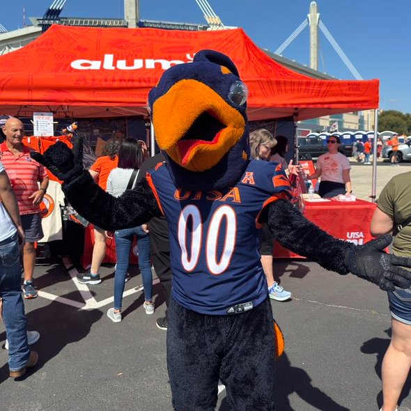 UTSA Alumni (@utsaalumni) on Twitter photo Calling all Roadrunner fans & businesses! Get in on the action this <a href="/UTSAFTBL/">UTSA Football π</a> season with sponsorship opportunities at our Forever Rowdy Tailgate!
From company tailgate activations to having your name proudly displayed on a banner at every home game, thereβs a way for everyone Calling all Roadrunner fans & businesses! Get in on the action this <a href="/UTSAFTBL/">UTSA Football π</a> season with sponsorship opportunities at our Forever Rowdy Tailgate!
From company tailgate activations to having your name proudly displayed on a banner at every home game, thereβs a way for everyone