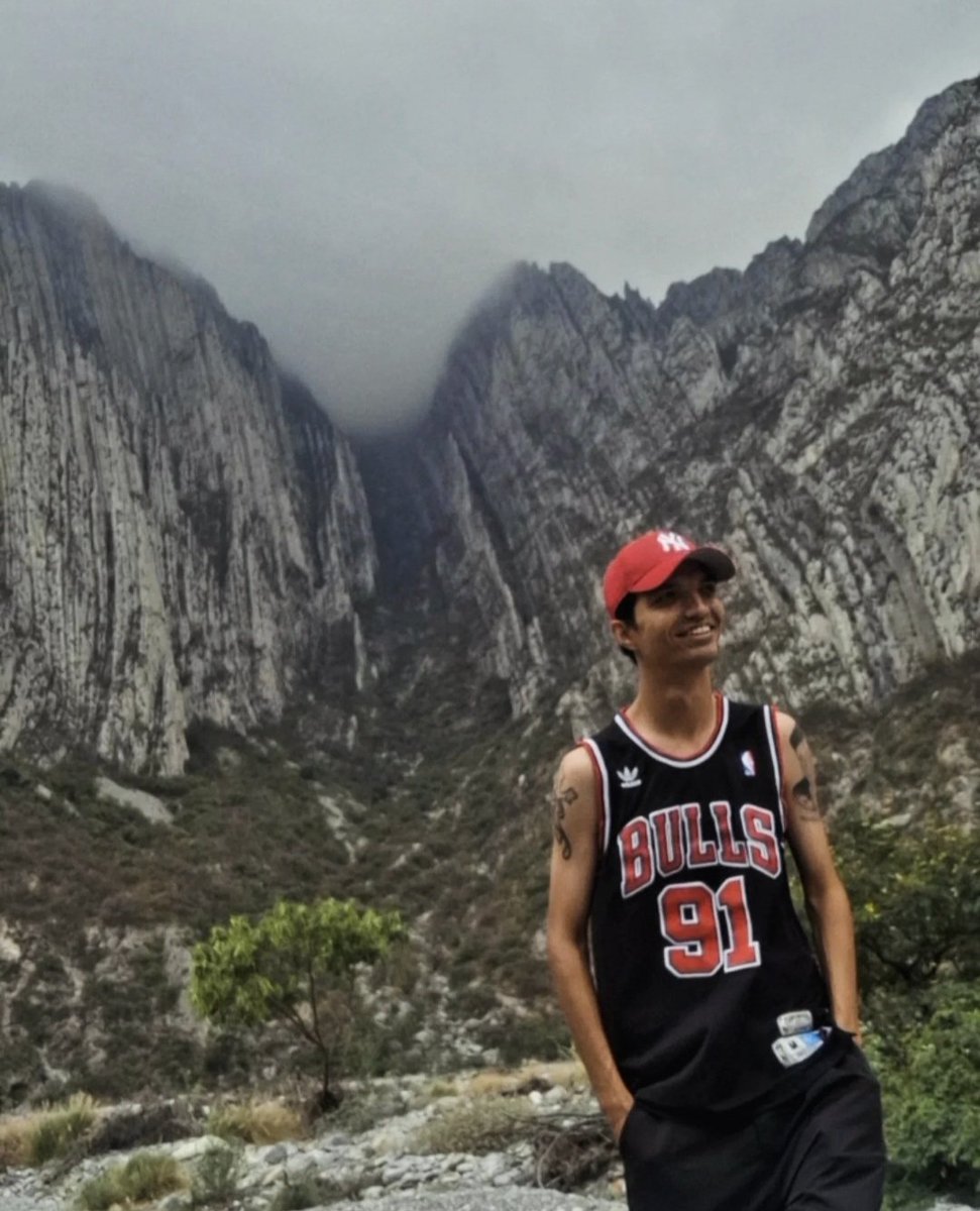 Paco__15_'s tweet photo. #mty https://t.co/o5GN8YbFZq