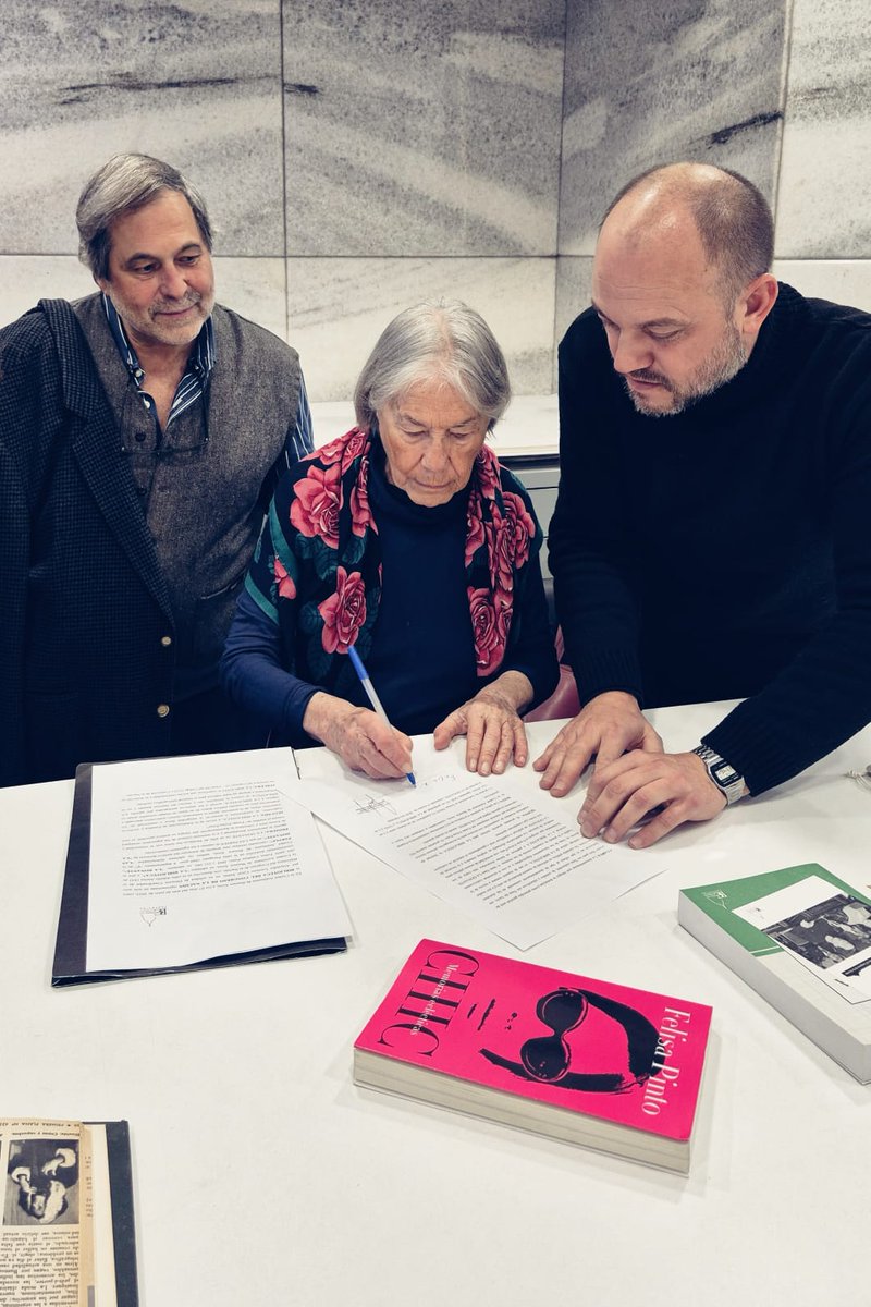 #PreservamosLaHistoria | Felisa Pinto en la BCN 
El #FondoFelisaPinto reúne documentos y fotos de su trayectoria.
Serán preservados y digitalizados por la Sala de Investigación y Archivo.
👉 bcn.gob.ar/noticias/el-ar…