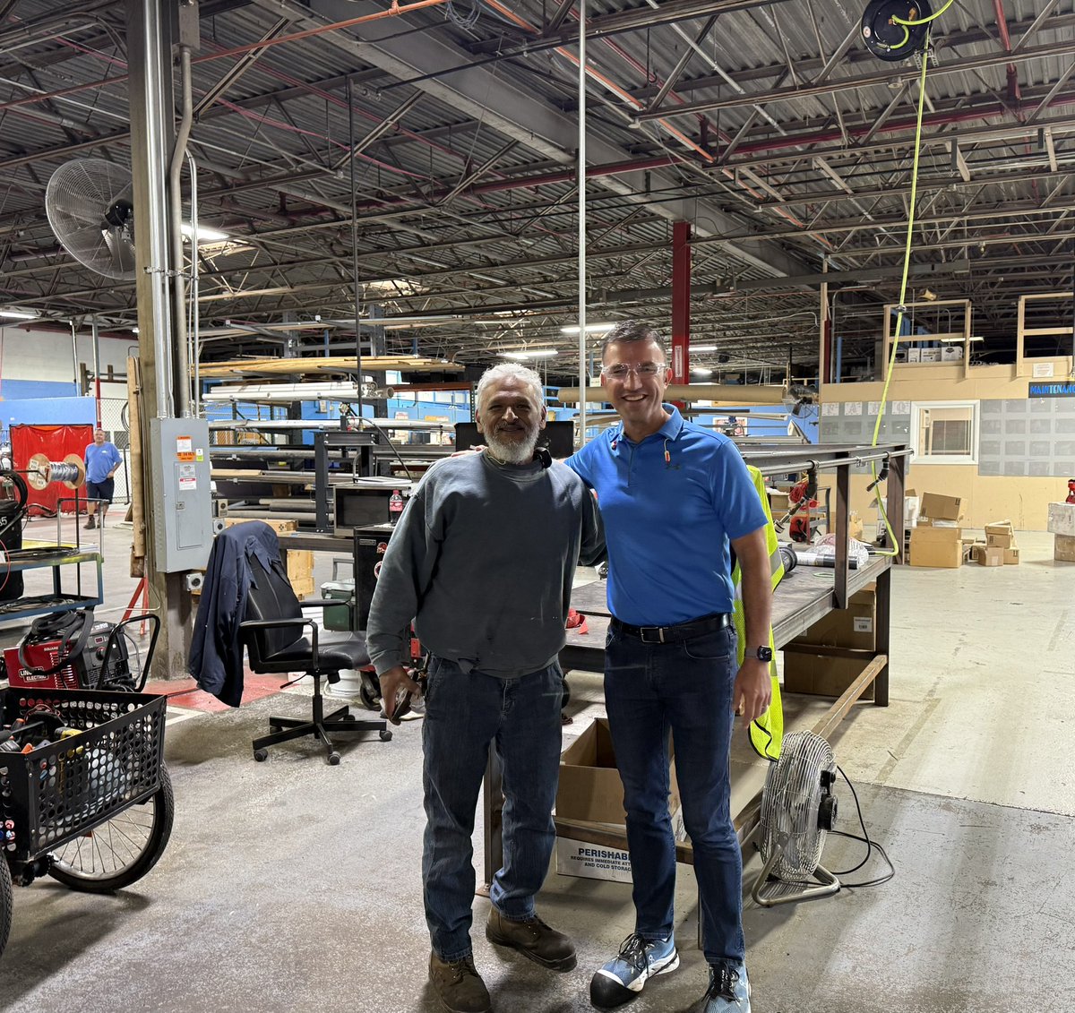 Visited EFP in Elkhart today – where advanced manufacturing and hard-working Hoosier talent come together to drive our economy forward. Proud to stand with Indiana businesses that are building what’s next, right here at home!