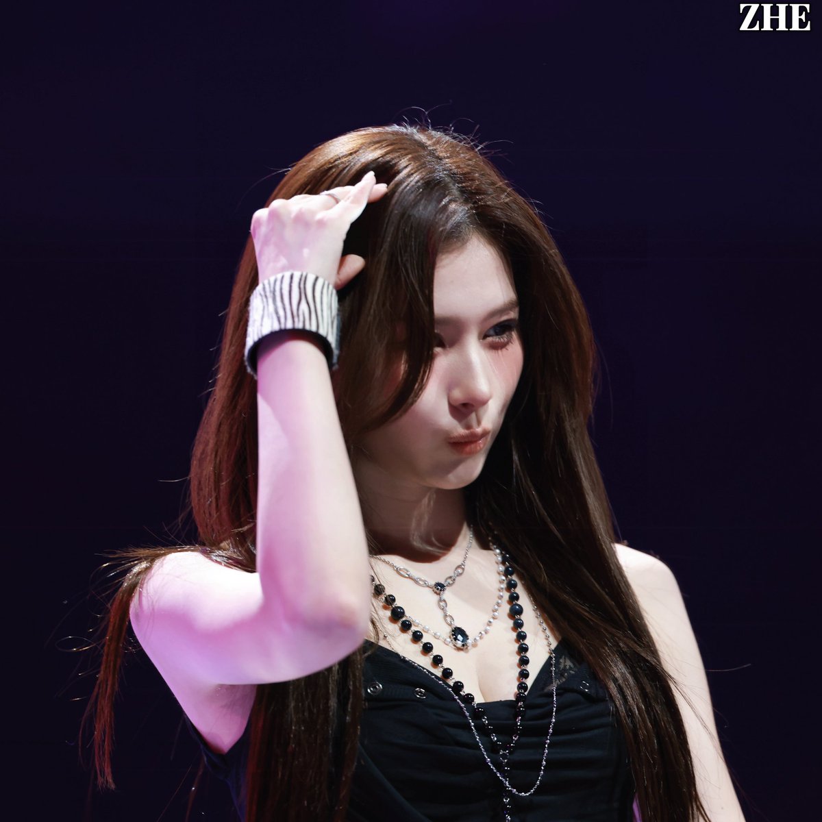 250822 #TWICE #트와이스 #SANA #사나 #サナ