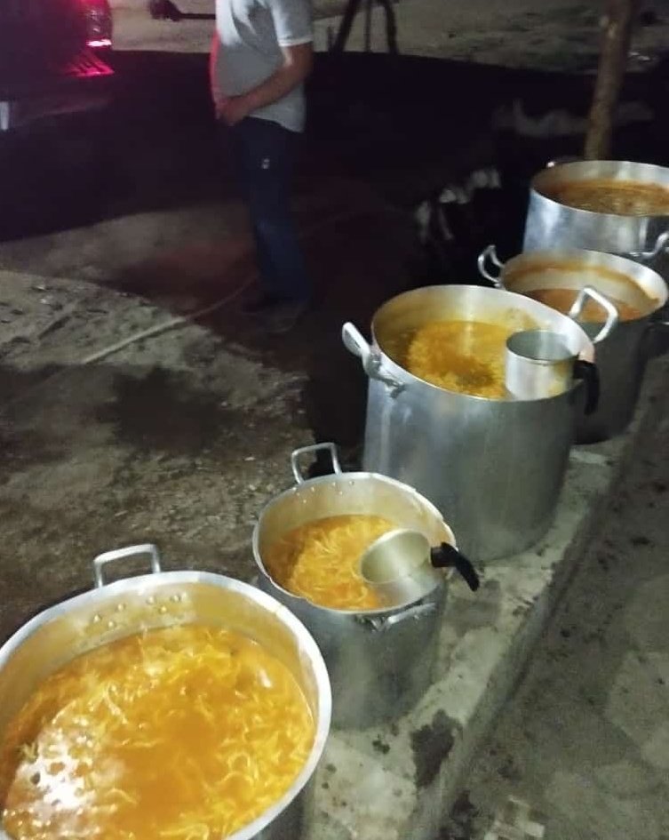 🚩Adriana🚩 (@adrianaramossi) on Twitter photo Olha o tempinho frio que ta hoje, agora imaginem como vai ta a fila da sopa?
Bora sextar com S de solidariedade pra garantir que tenha sopa suficiente?
Ajude com ingredientes ou faça um pix aqui rapidinho de qualquer valor❤️
#1Mais1MudaoMundo
Pix adriana.rc.drikaa@gmail.com Olha o tempinho frio que ta hoje, agora imaginem como vai ta a fila da sopa?
Bora sextar com S de solidariedade pra garantir que tenha sopa suficiente?
Ajude com ingredientes ou faça um pix aqui rapidinho de qualquer valor❤️
#1Mais1MudaoMundo
Pix adriana.rc.drikaa@gmail.com