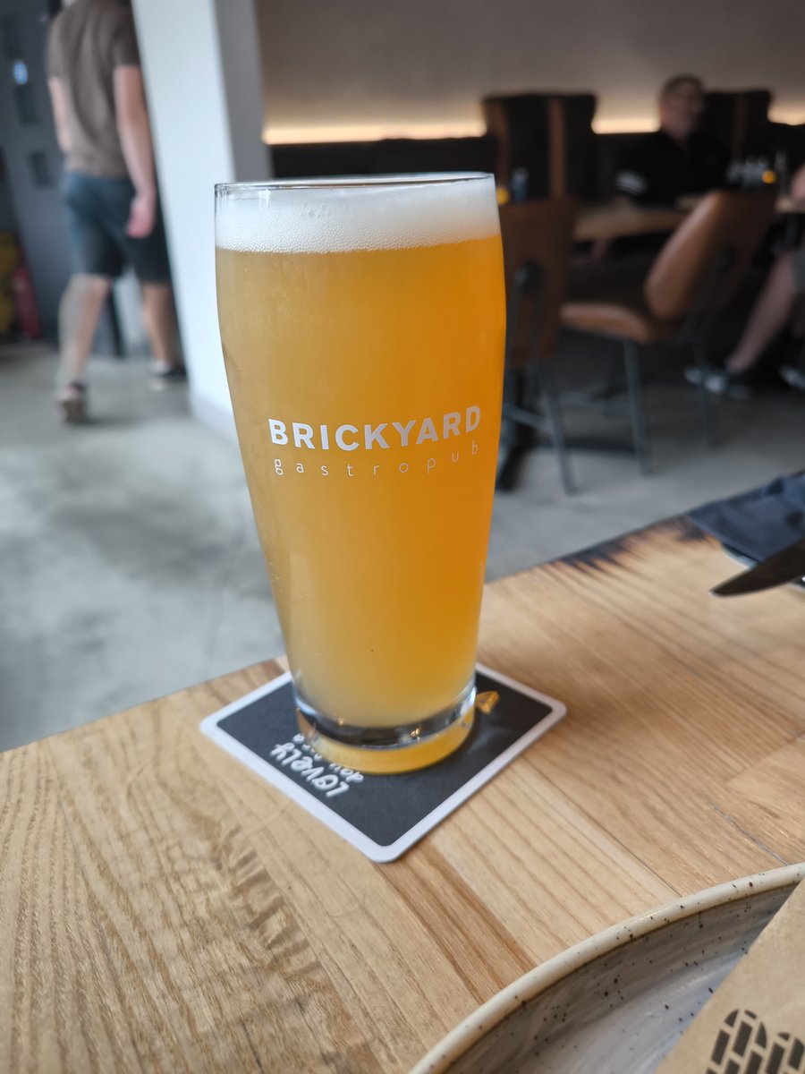Paul O'Brien (@paulobrien10) on Twitter photo This one is a <a href="/twosidesbrewco/">Two Sides Brew Co</a> Shop Local Hazy IPA #FridayBeers 🍻🍻 <a href="/brickyard_d16/">Brickyard Gastropub</a> <a href="/ErwinPollard/">Erwin Pollard</a> This one is a <a href="/twosidesbrewco/">Two Sides Brew Co</a> Shop Local Hazy IPA #FridayBeers 🍻🍻 <a href="/brickyard_d16/">Brickyard Gastropub</a> <a href="/ErwinPollard/">Erwin Pollard</a>