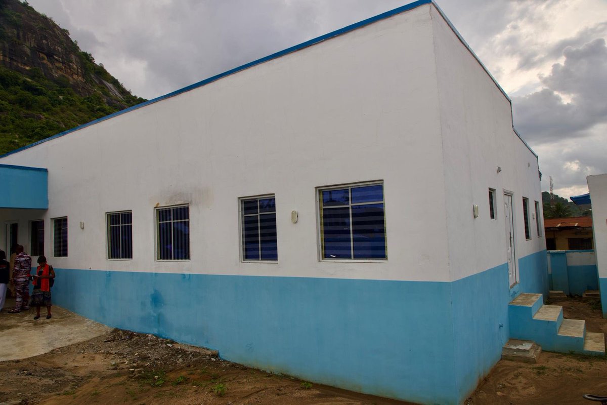 NphcdaNG's tweet image. The ED/CEO NPHCDA, Dr. @Muyi_Aina, inspected PHC Obuburu, Adavi LGA, Kogi—one of the facilities revitalized under the PHC Revitalization Initiative. He lauded Gov. Ododo’s team for quality work &amp;amp; assured continued federal support through Impact &amp;amp; BHCPF.
#PHCRevitalization