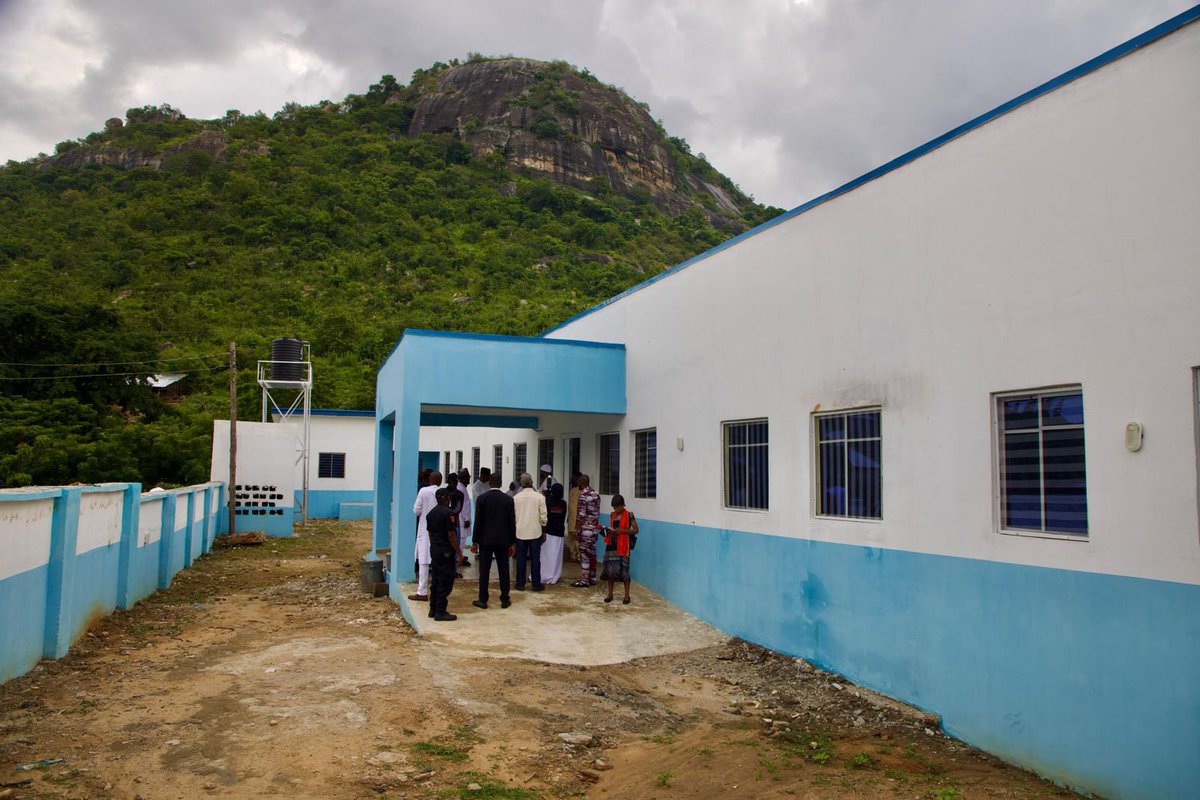 NphcdaNG's tweet image. The ED/CEO NPHCDA, Dr. @Muyi_Aina, inspected PHC Obuburu, Adavi LGA, Kogi—one of the facilities revitalized under the PHC Revitalization Initiative. He lauded Gov. Ododo’s team for quality work &amp;amp; assured continued federal support through Impact &amp;amp; BHCPF.
#PHCRevitalization