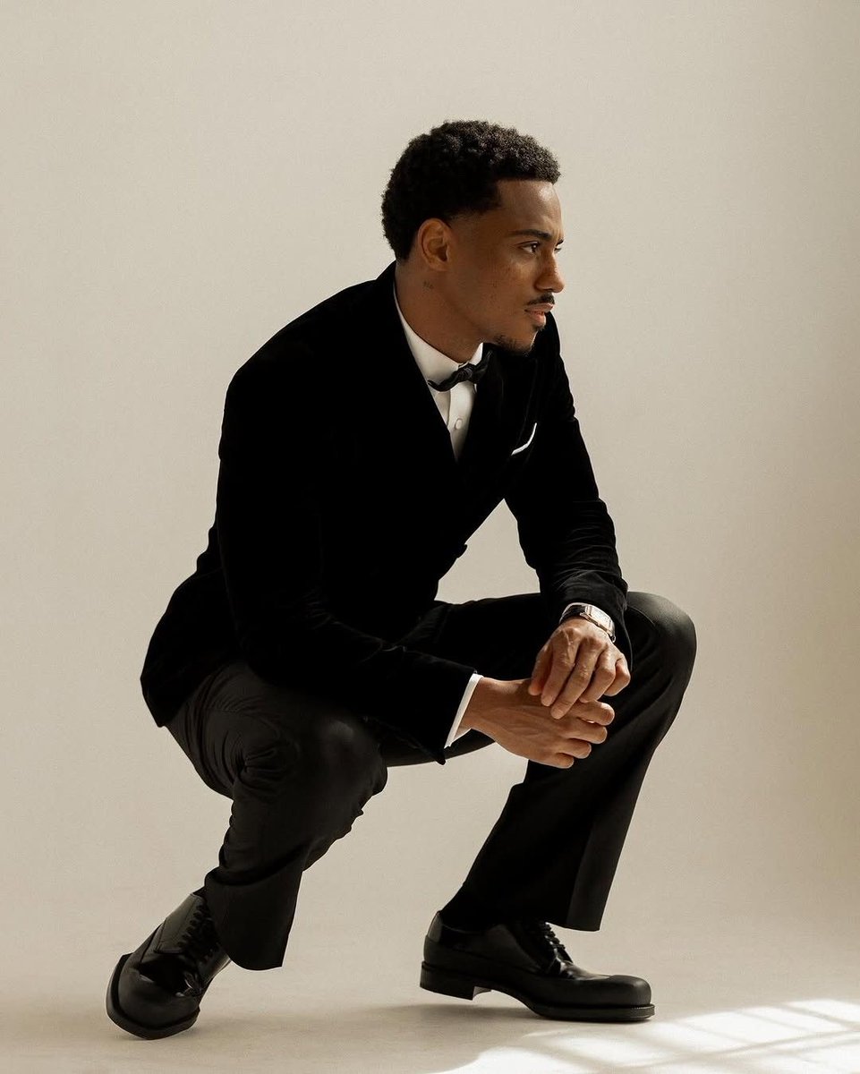 Happy 33rd Birthday to an actor with effortless charm and talent, Keith Powers! 😍
