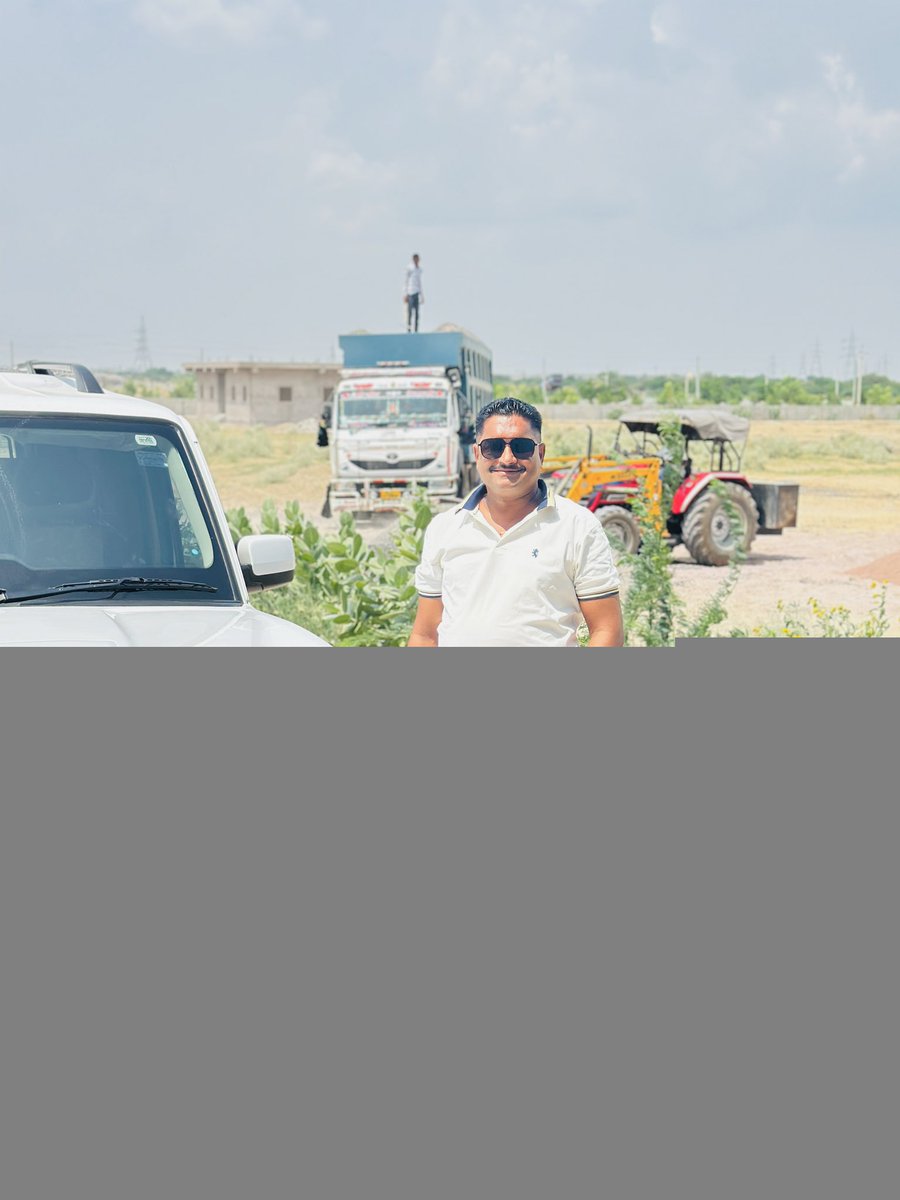 जो खोना था खो दिया,
अब हासिल करने की बारी है..

#toluforbikaner