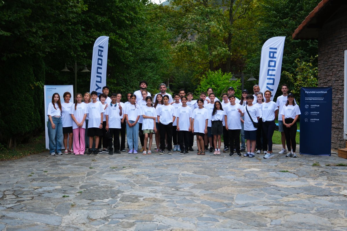 HyundaiTurkiye's tweet image. “Progress for Humanity” vizyonumuz doğrultusunda Kahramanmaraş depreminden etkilenen gençler için özel bir kamp düzenledik.💙

Sanat, spor, girişimcilik ve kişisel gelişim atölyeleriyle gençler, geleceğe umutla bakıyor. ✨

youtu.be/M6LESZ1XeOU

#ProgressForHumanity #Hyundai