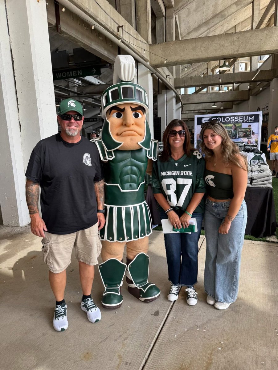 Cluster3503's tweet photo. Great time at Meet the Spartans!  One week until @JackWills2025 and the Spartan Dawgs get rolling. 
@MSU_Football https://t.co/dlWubVOMfP