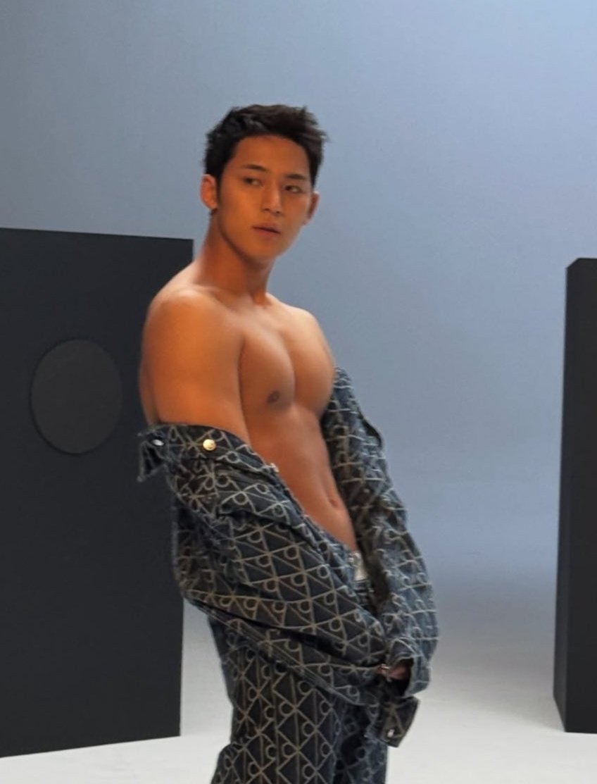 he should do a Calvin Klein bra campaign next